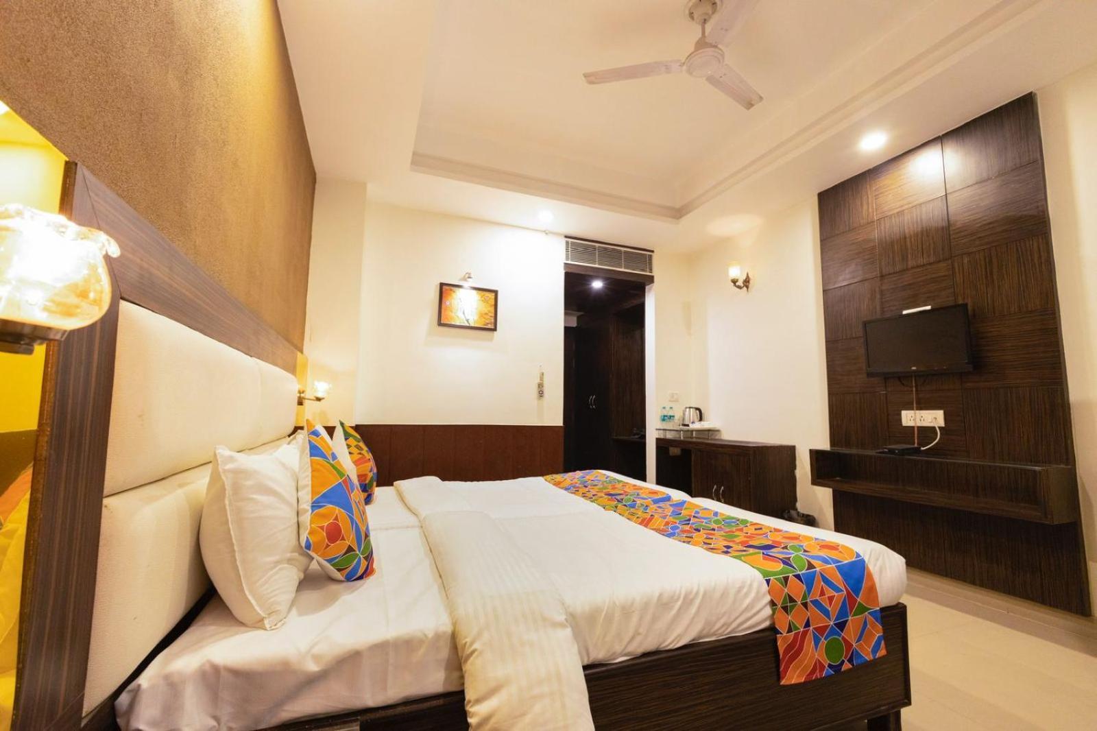 Hotel Sahibs The Lighthouse Agra  Exterior photo